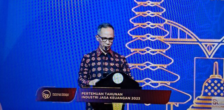 OJK 2 Mahendra Siregar